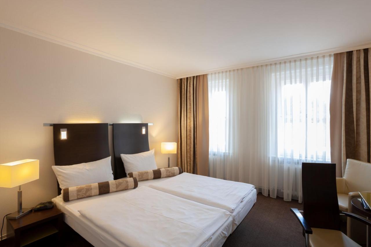 Hotel Am See Salzgitter Exterior photo