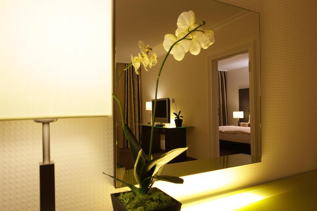 Hotel Am See Salzgitter Exterior photo