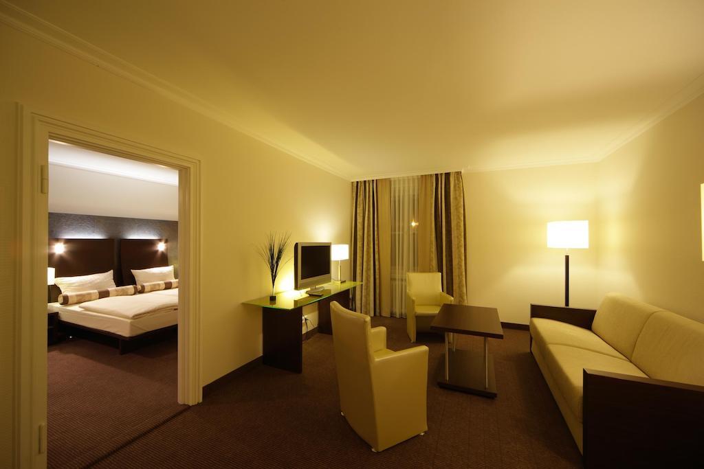 Hotel Am See Salzgitter Room photo